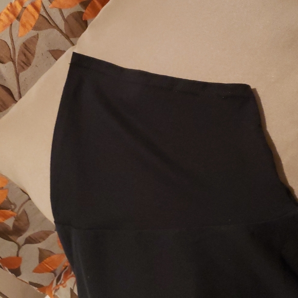 The Iconic Black Barbie T-shirt 👕 ♀️ ☮ - Picture 5 of 11